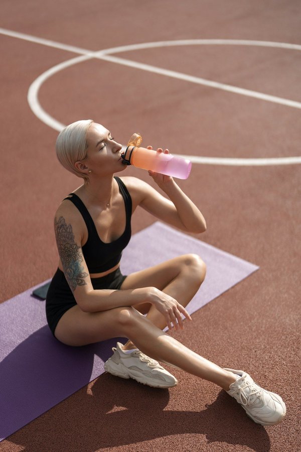 What Tips Should Seniors Follow to Stay Hydrated During a Heatwave?